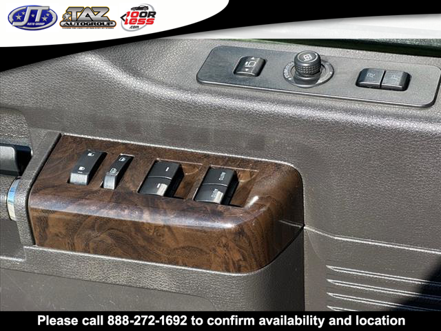 Vehicle image 16 of 21