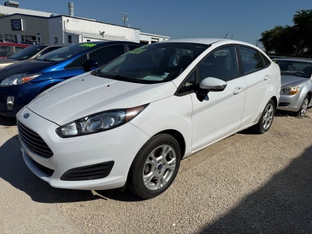 2015 Ford Fiesta SE Image 1 of 6