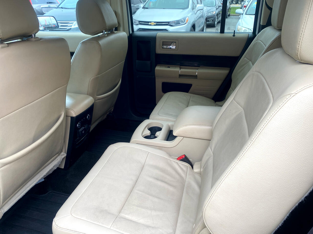Vehicle image 21 of 30