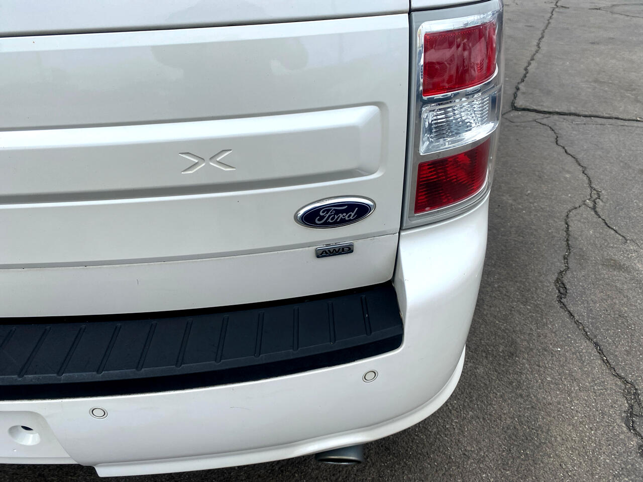 Vehicle image 11 of 30