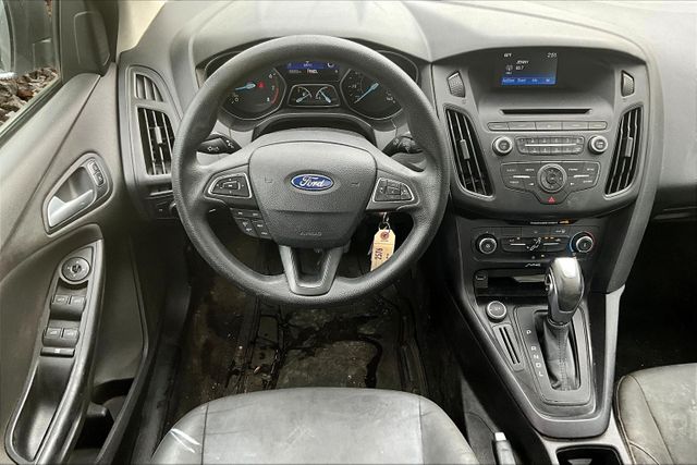 Vehicle image 7 of 33