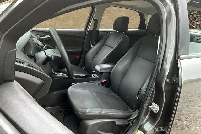 Vehicle image 24 of 33