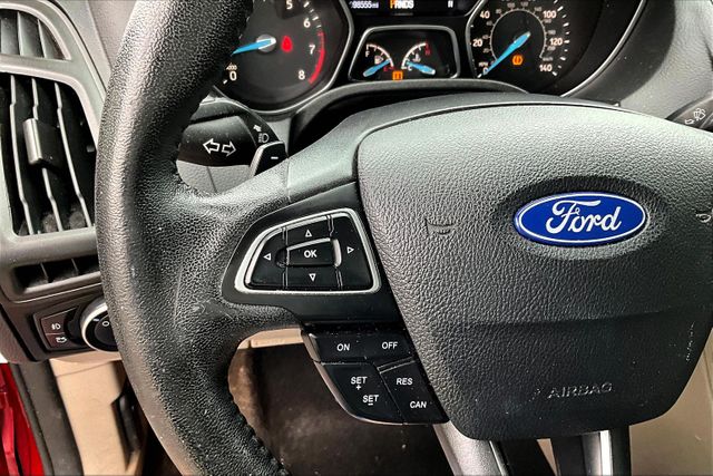 Vehicle image 17 of 30