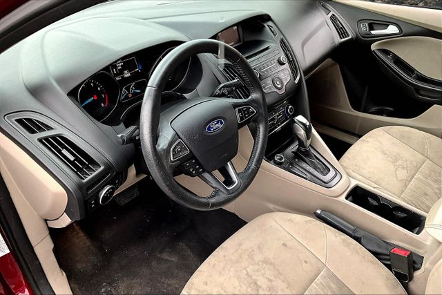 Vehicle image 13 of 30