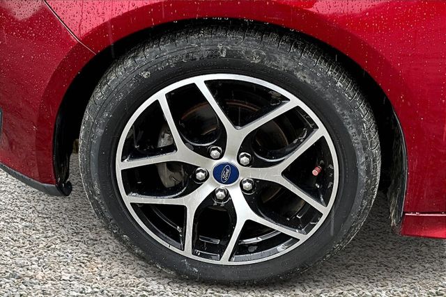 Vehicle image 11 of 30