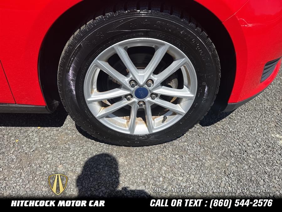 Vehicle image 21 of 34