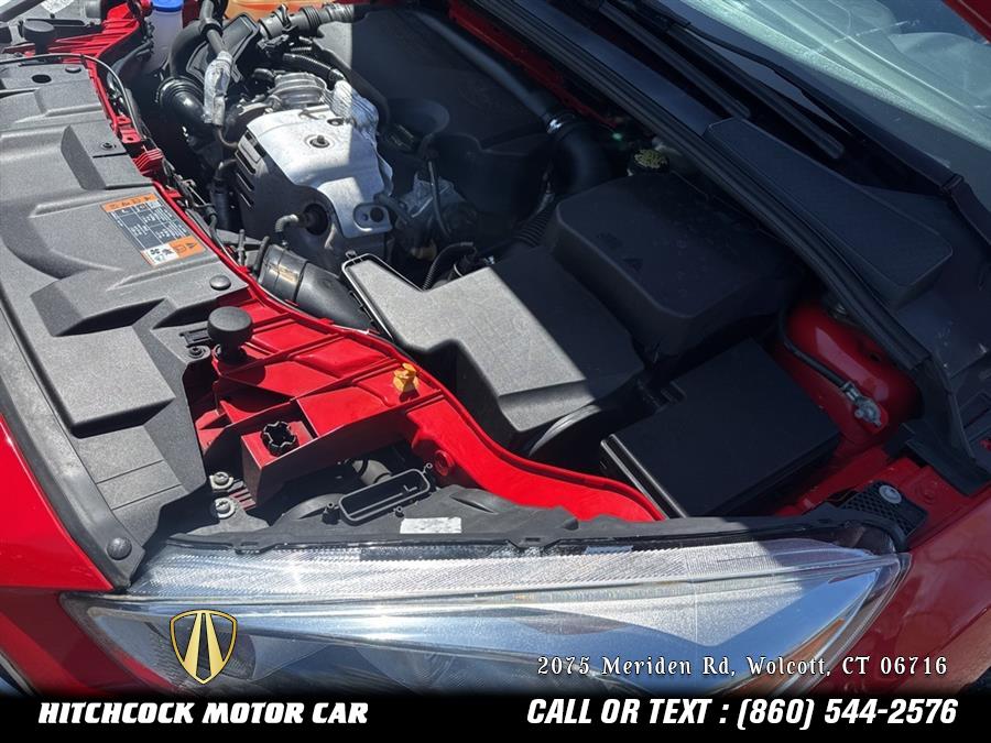 Vehicle image 33 of 34