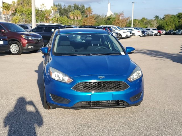 2015 Ford Focus SE Image 4 of 35