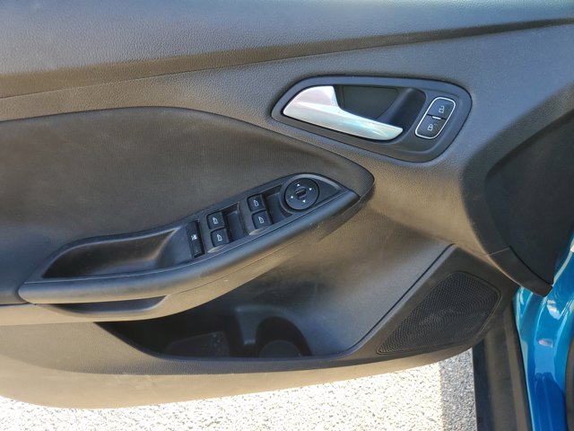 2015 Ford Focus SE Image 25 of 35