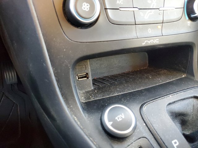 2015 Ford Focus SE Image 35 of 35