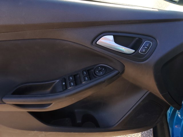 2015 Ford Focus SE Image 23 of 35