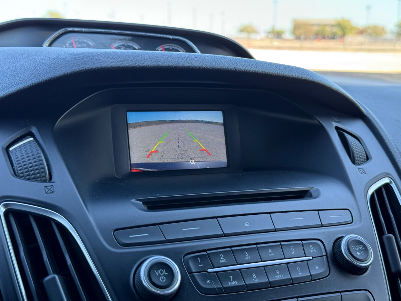 Vehicle image 13 of 17