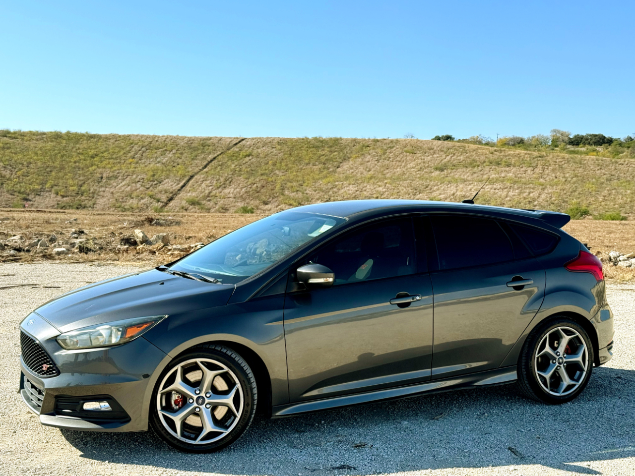 Vehicle image 1 of 17
