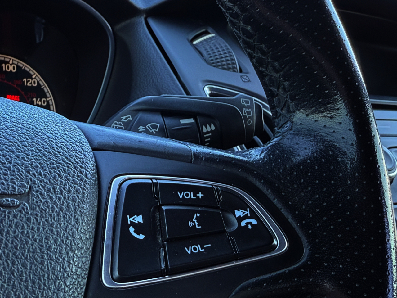 Vehicle image 10 of 17