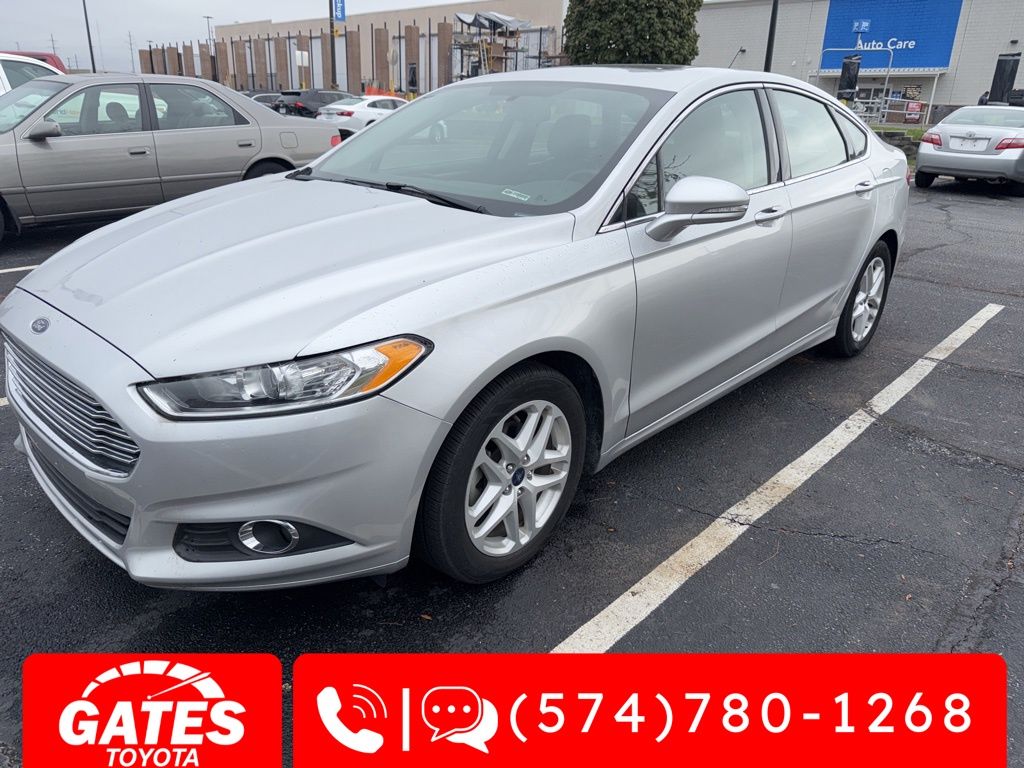 2015 Ford Fusion SE Image 1 of 11