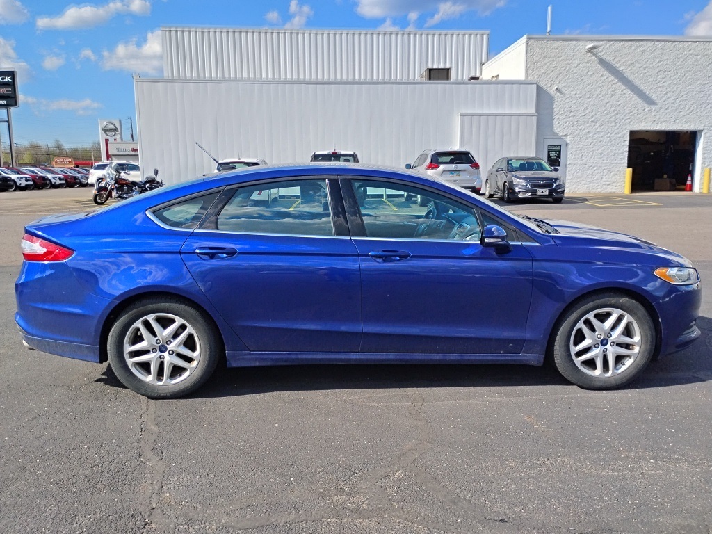 Vehicle image 4 of 4