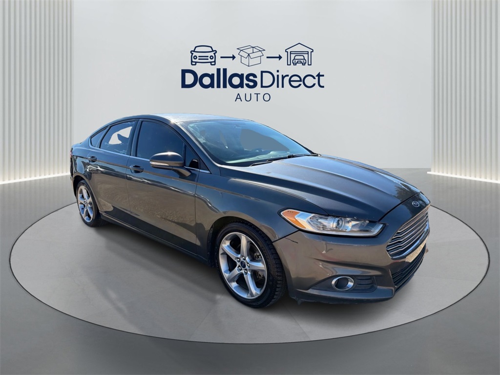 2015 Ford Fusion SE Image 3 of 26