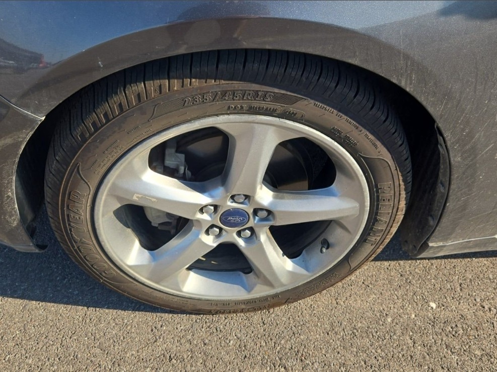 2015 Ford Fusion SE Image 10 of 26