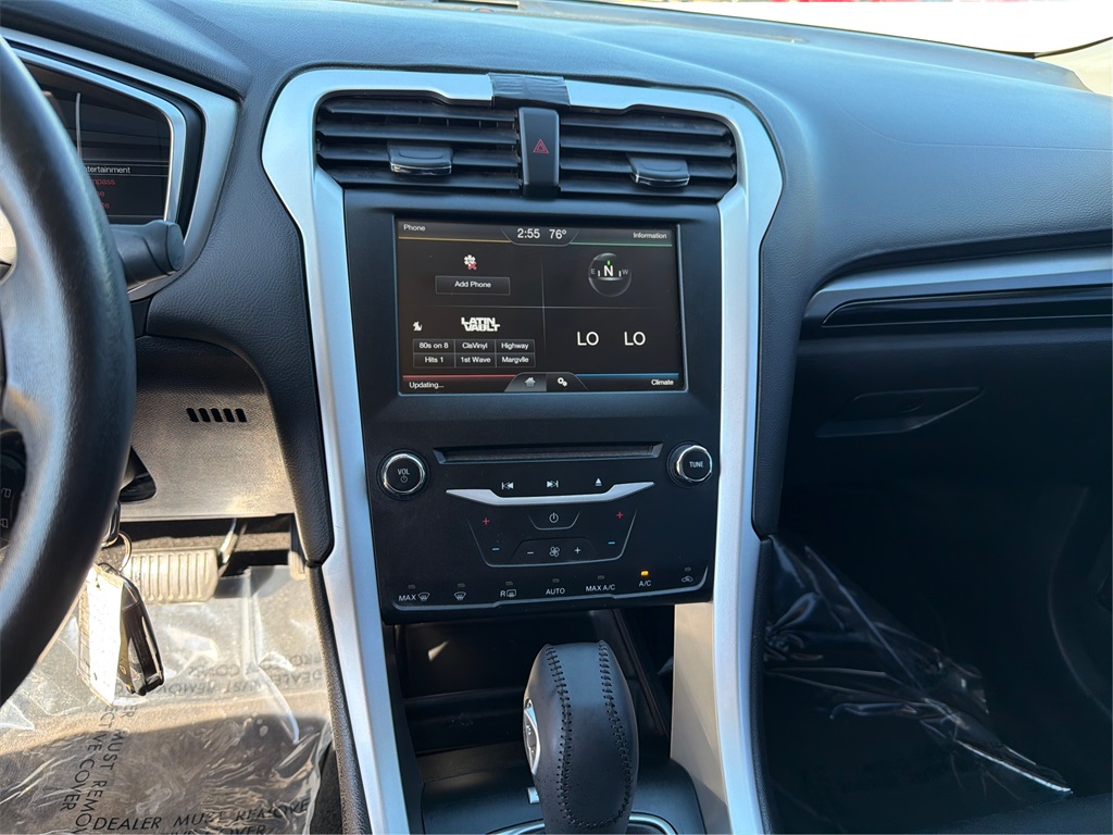 2015 Ford Fusion SE Image 26 of 26