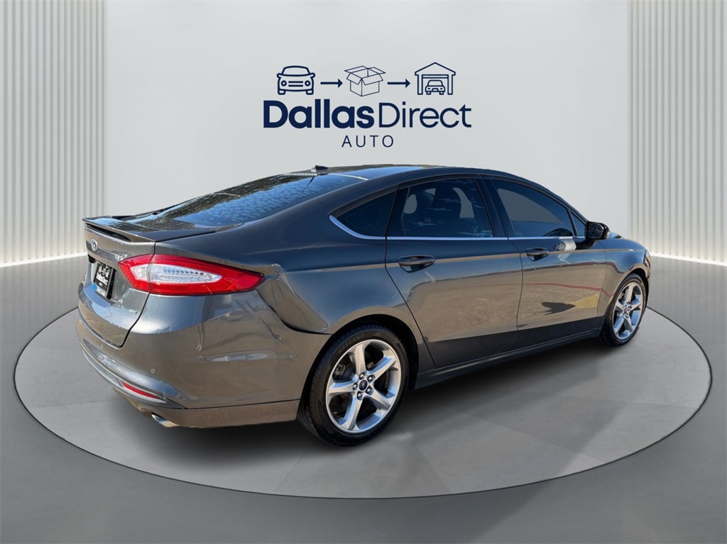2015 Ford Fusion SE Image 5 of 26