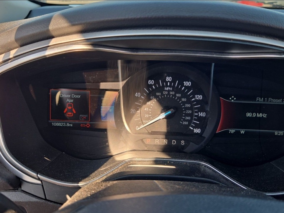 2015 Ford Fusion SE Image 21 of 26