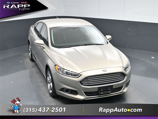 2015 Ford Fusion SE Image 8 of 37
