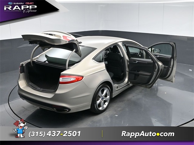 2015 Ford Fusion SE Image 15 of 37