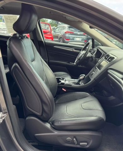 Vehicle image 26 of 46