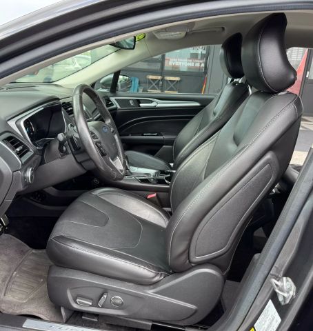 Vehicle image 29 of 46