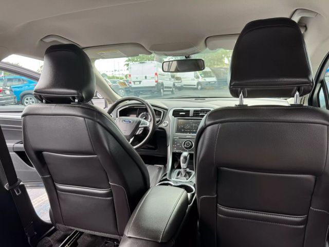Vehicle image 24 of 46