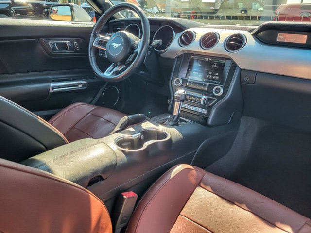 2015 Ford Mustang EcoBoost Premium Image 23 of 27