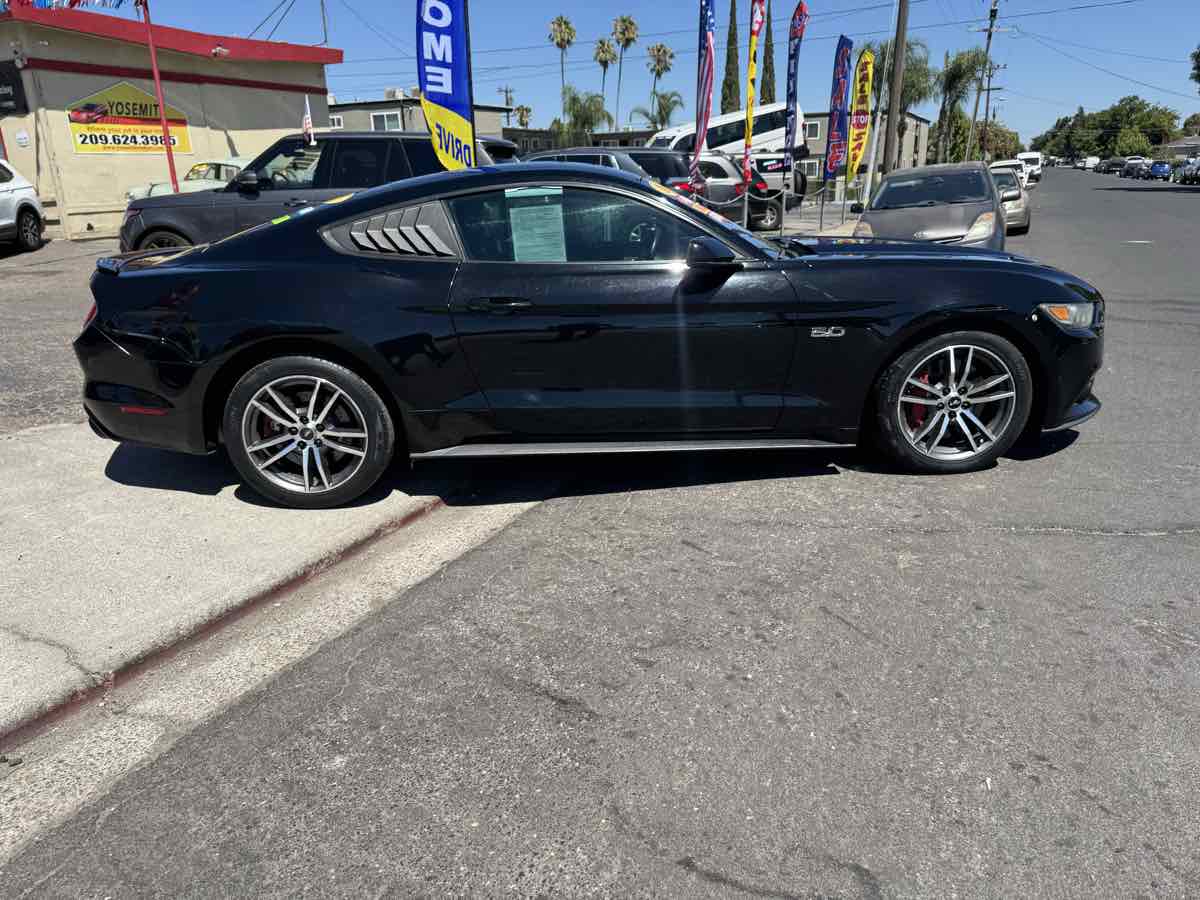 Vehicle image 6 of 15