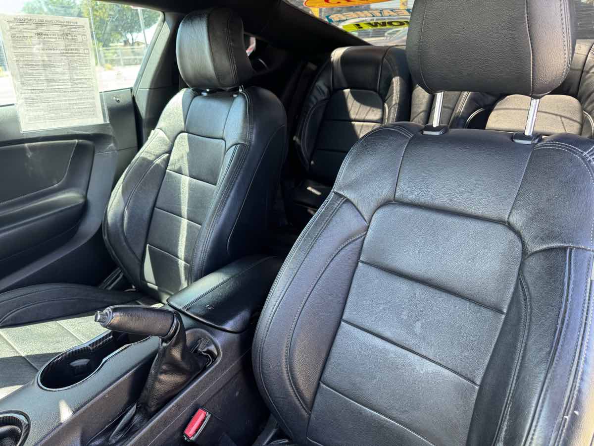 Vehicle image 7 of 15
