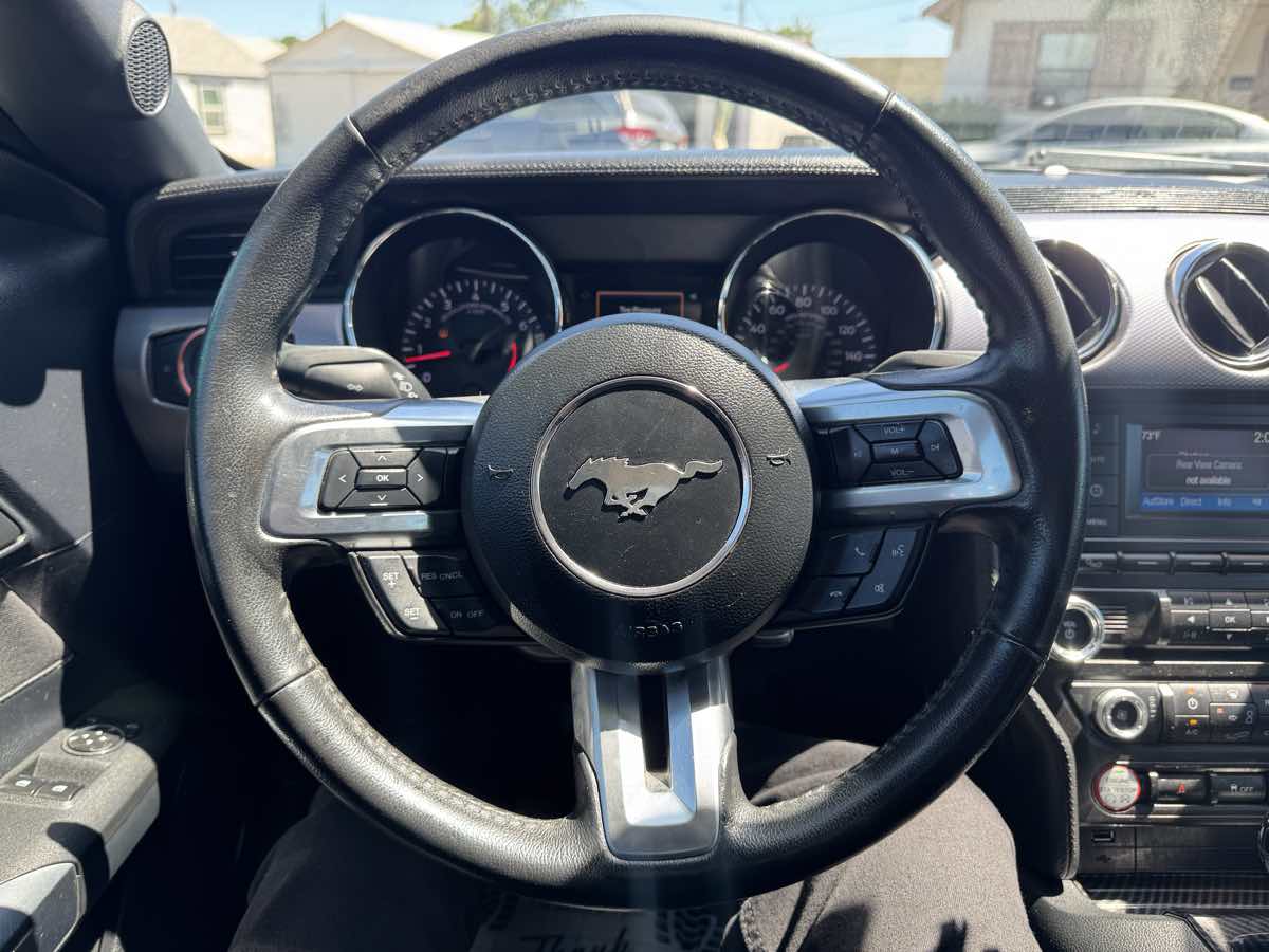 Vehicle image 12 of 15