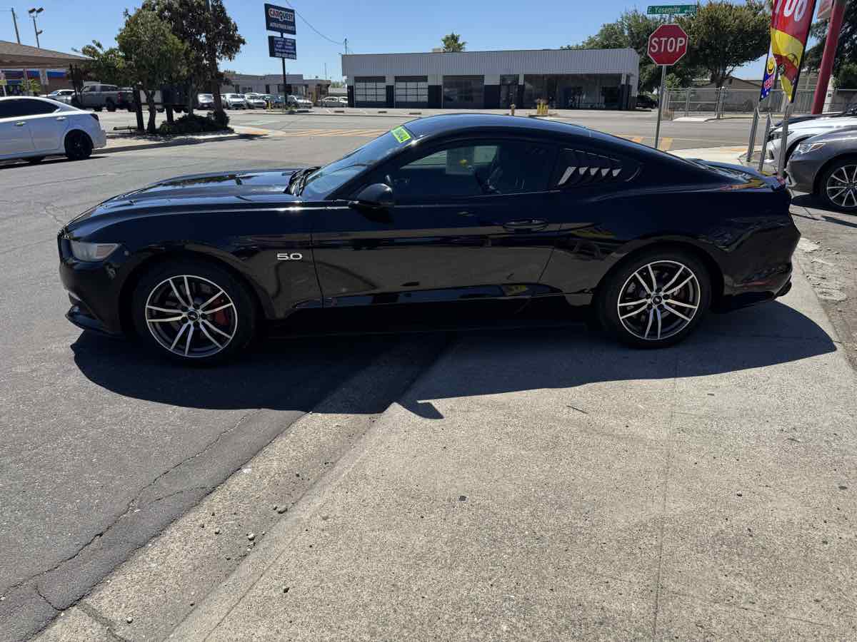 Vehicle image 5 of 15