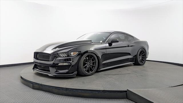 2015 Ford Mustang GT Image 2 of 24