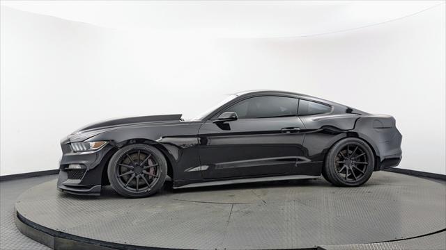 2015 Ford Mustang GT Image 3 of 24