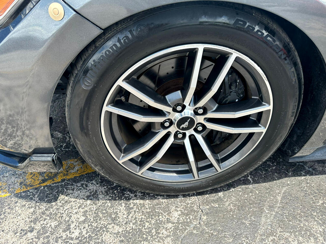 Vehicle image 8 of 16