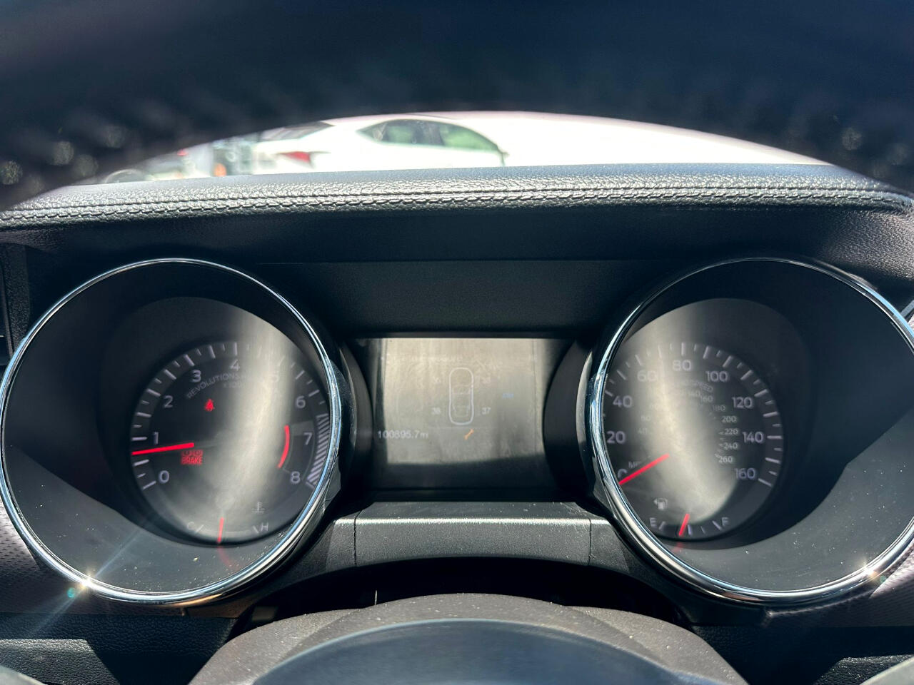 Vehicle image 11 of 16