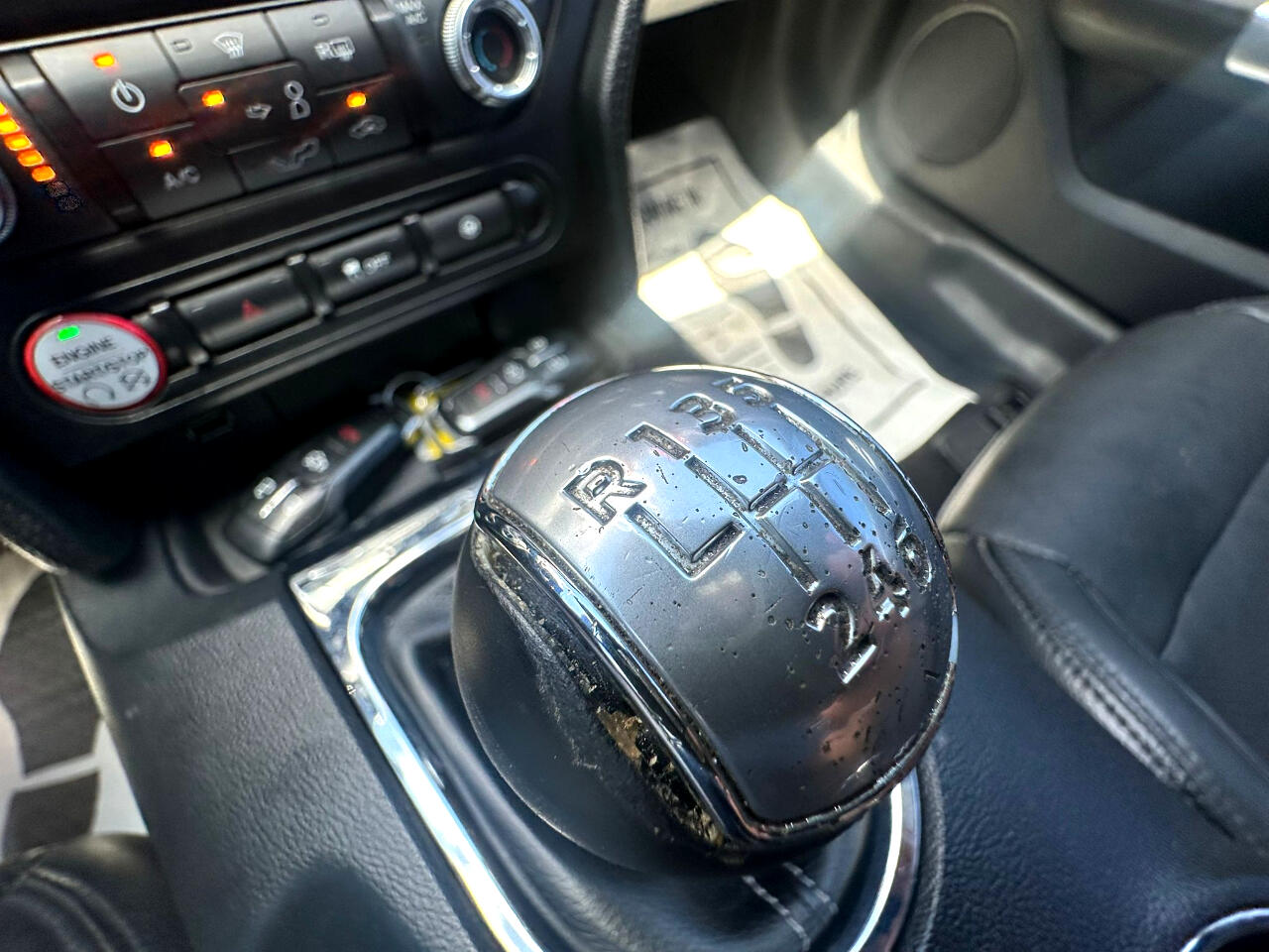 Vehicle image 13 of 16