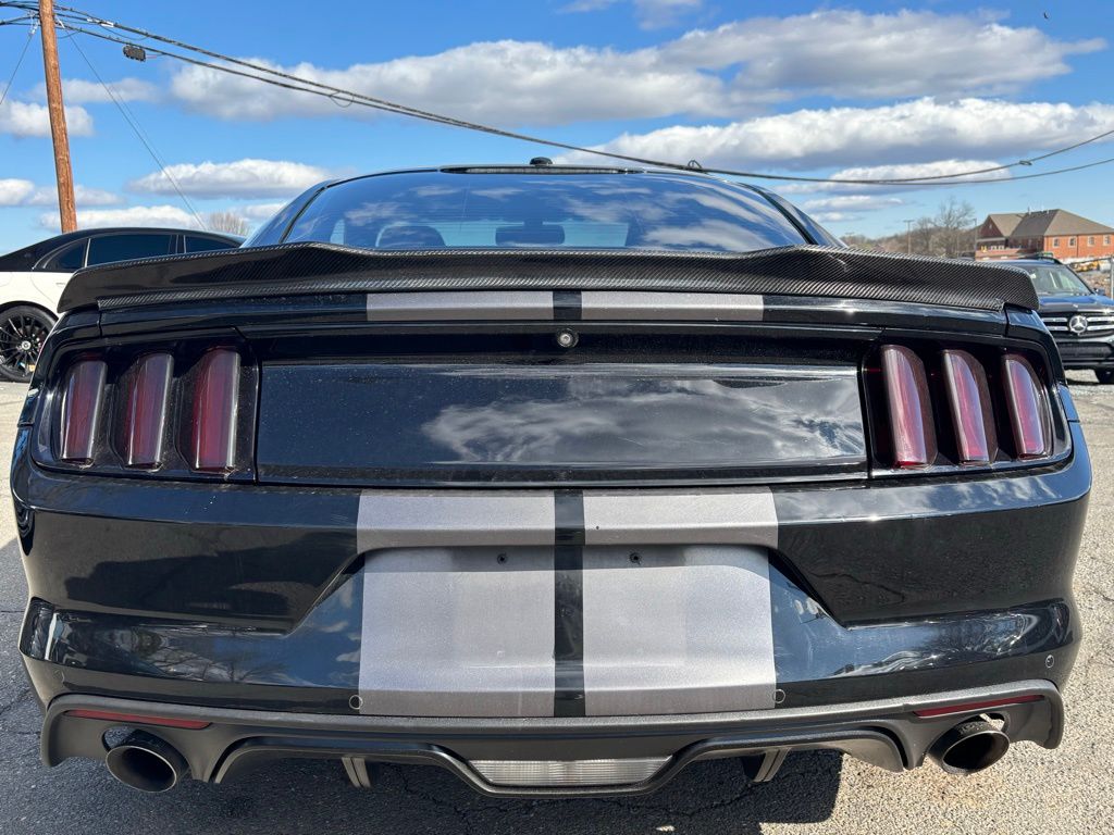 2015 Ford Mustang GT Premium Image 3 of 20