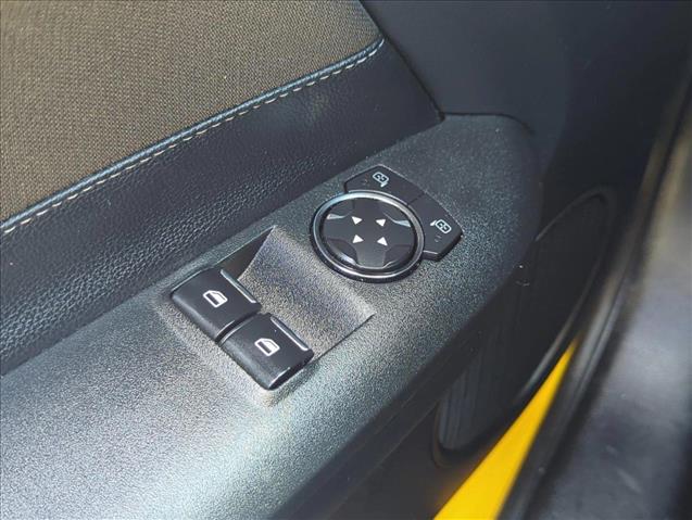 Vehicle image 19 of 25