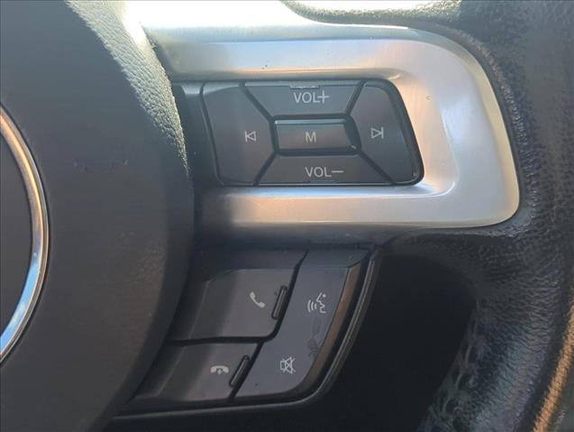 Vehicle image 18 of 25