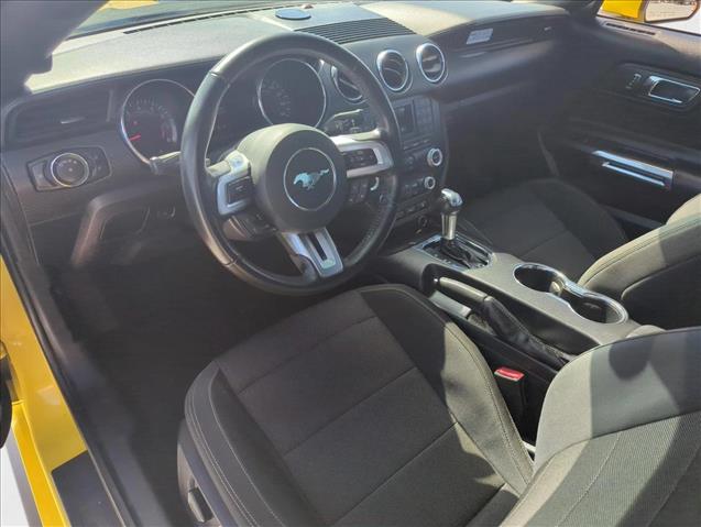 Vehicle image 23 of 25