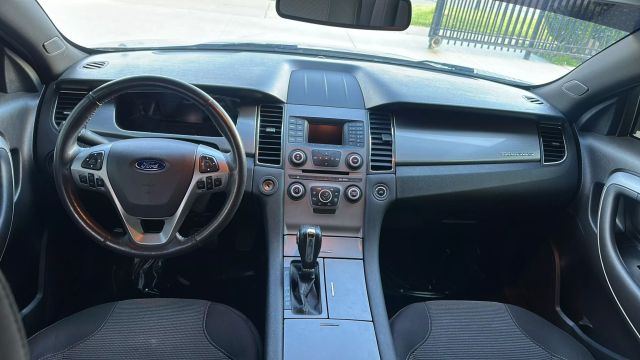 Vehicle image 13 of 14