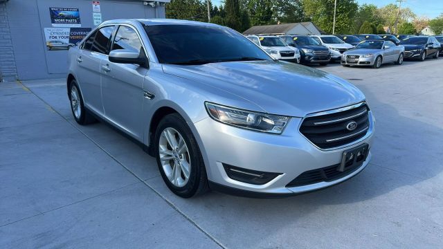 Vehicle image 3 of 14