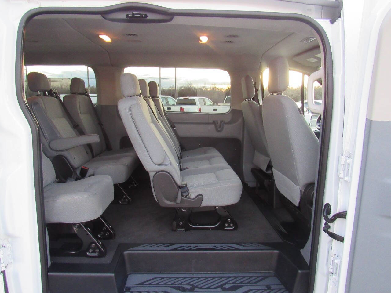 Vehicle image 12 of 26