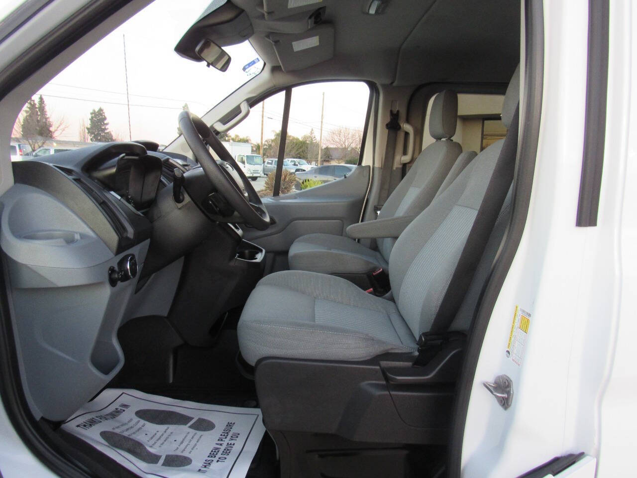 Vehicle image 10 of 26
