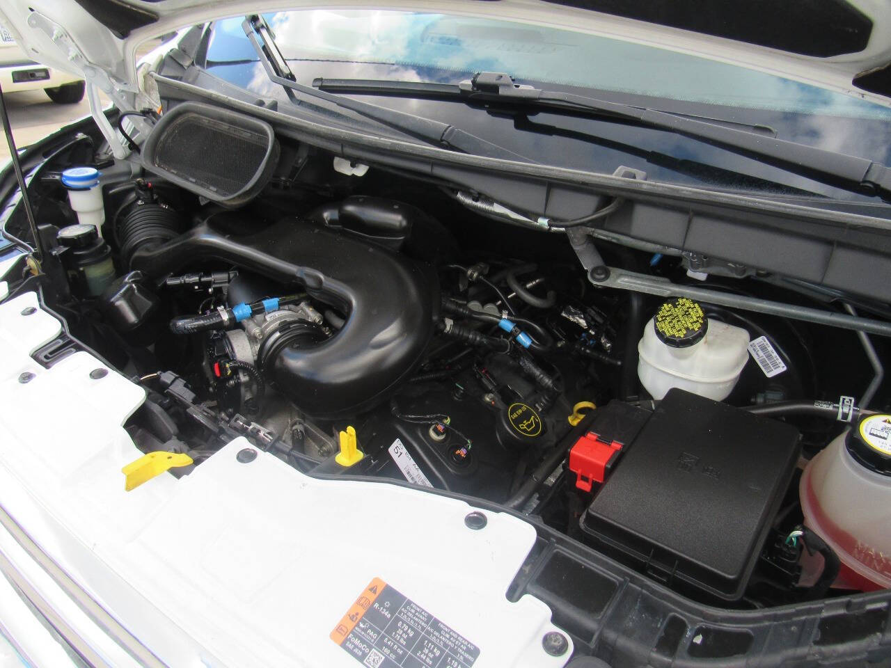 Vehicle image 9 of 19