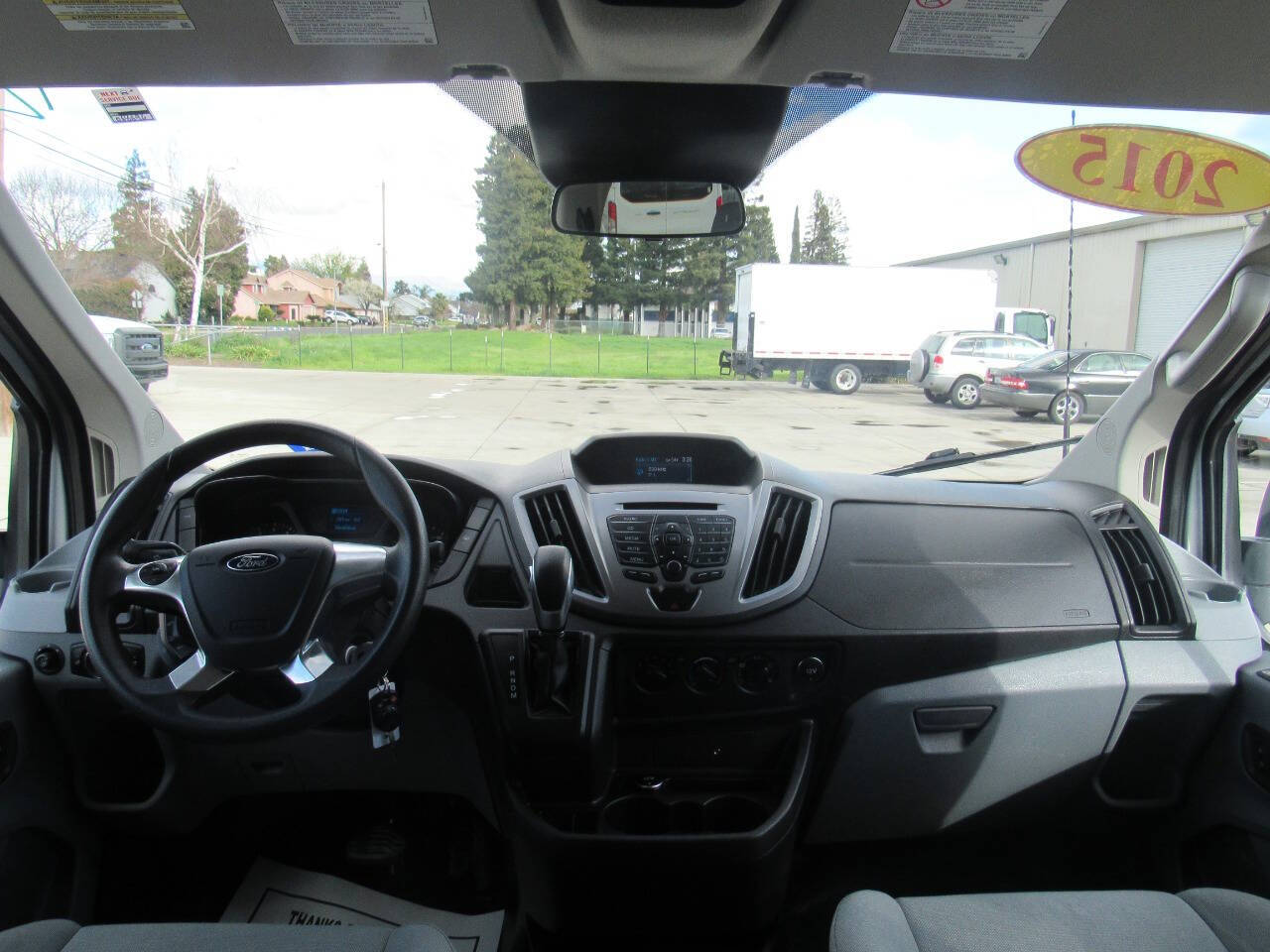 Vehicle image 17 of 19